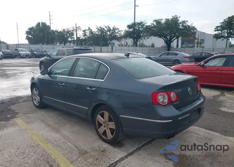 2009 Volkswagen Passat Komfort z USA, uszkodzony, nr VIN WVWJK93C69P039060